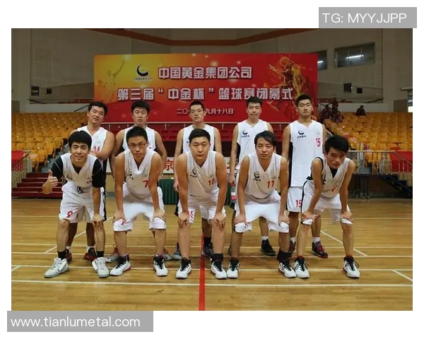 武汉篮球队荣登全国篮球配合排行榜第四名展现团队实力与默契